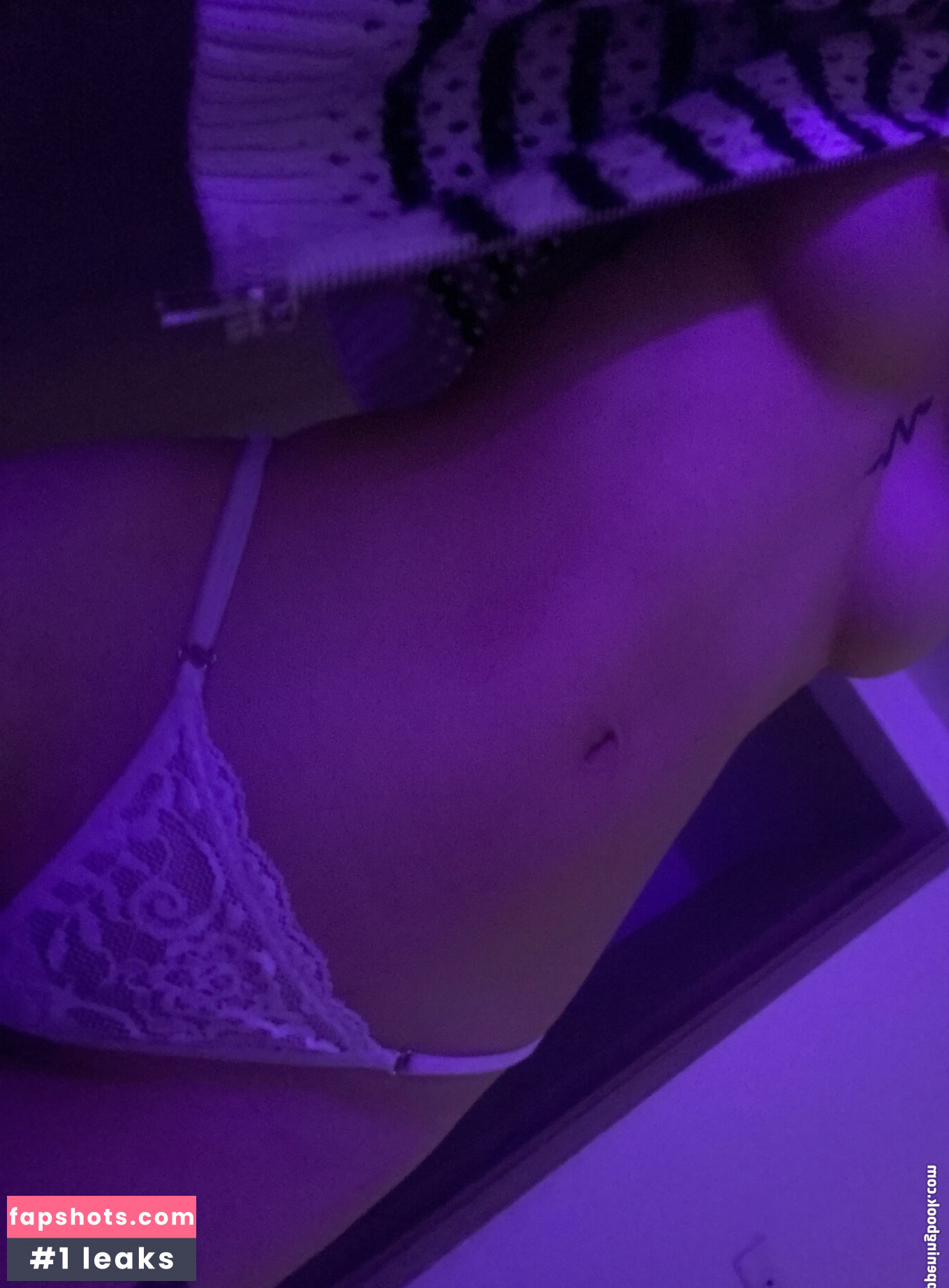 tomie.ym gallery photo #4