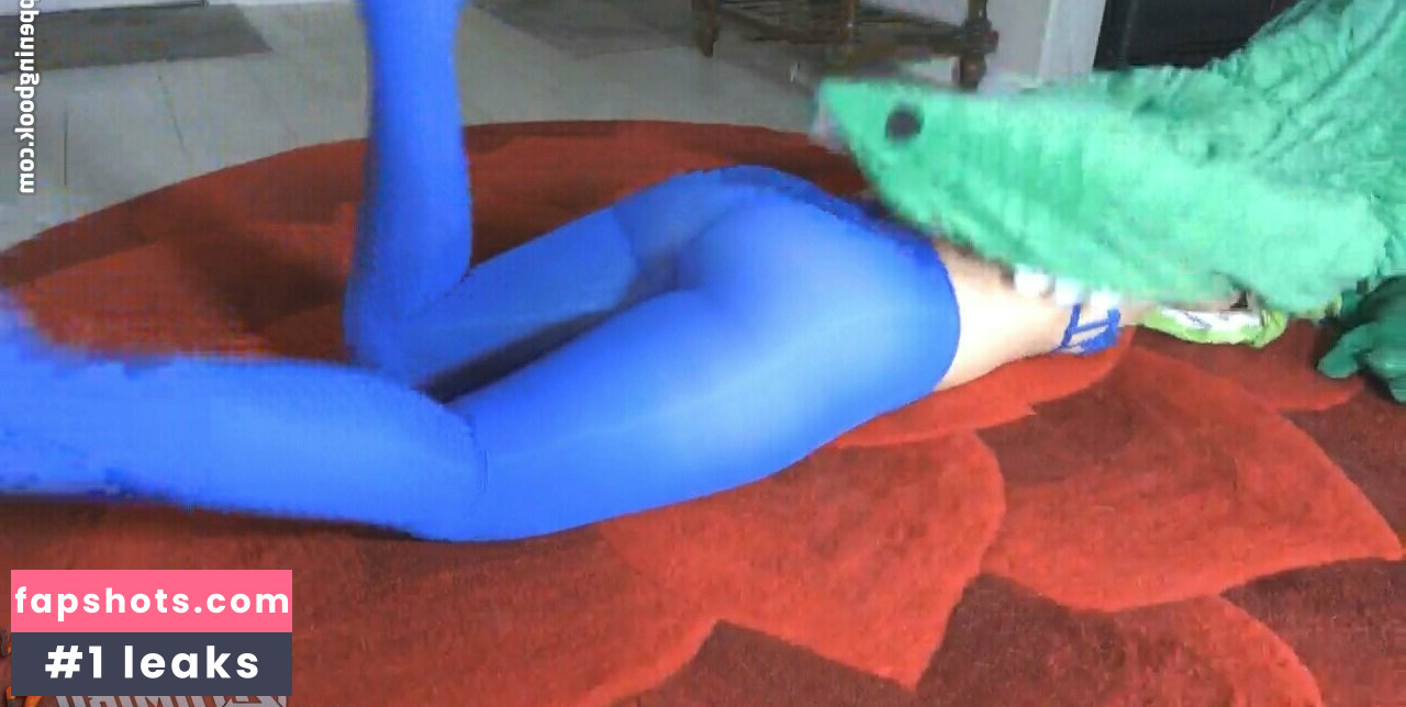 tomiko_1 gallery photo #27