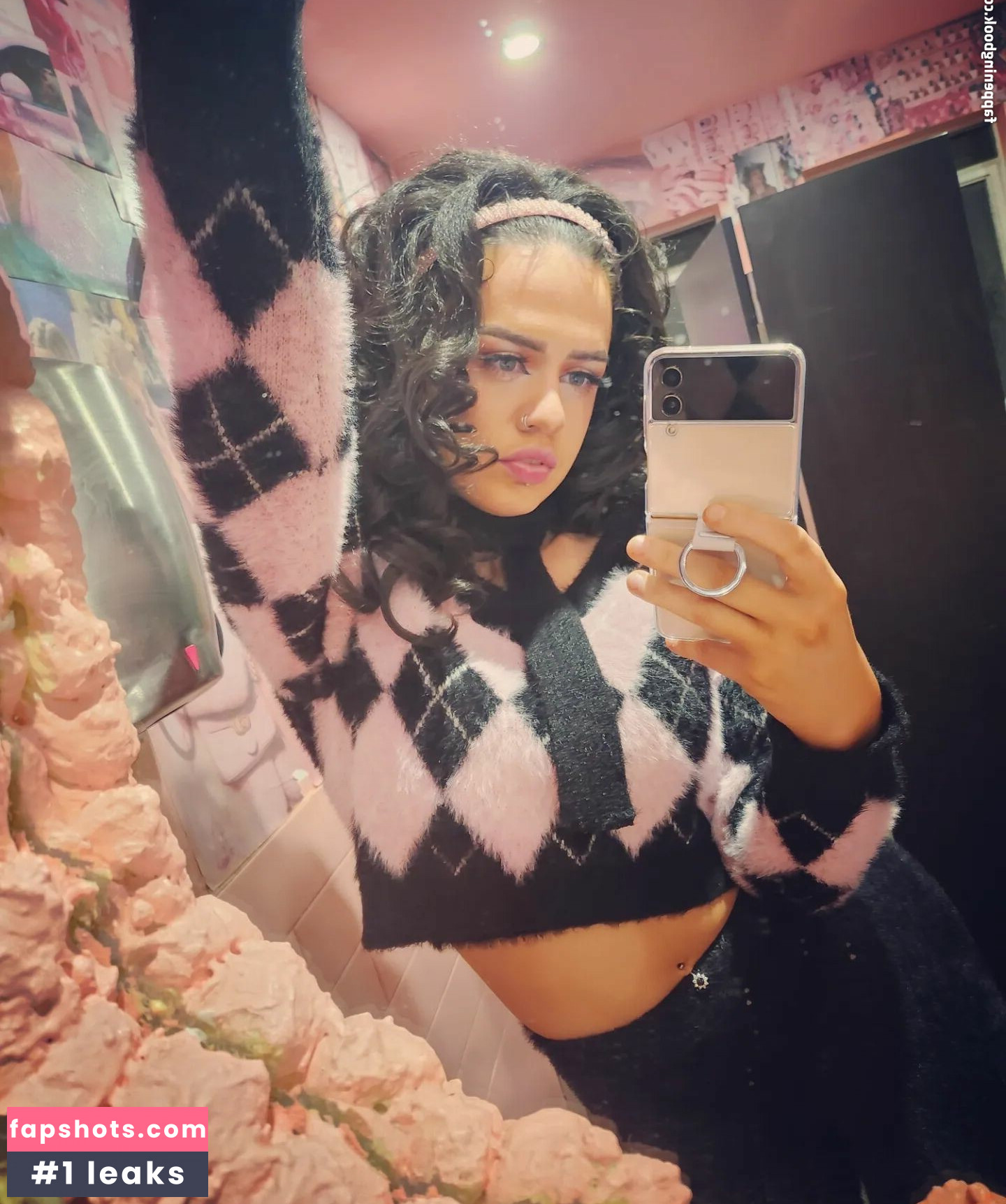 Tommi Terror gallery photo #16