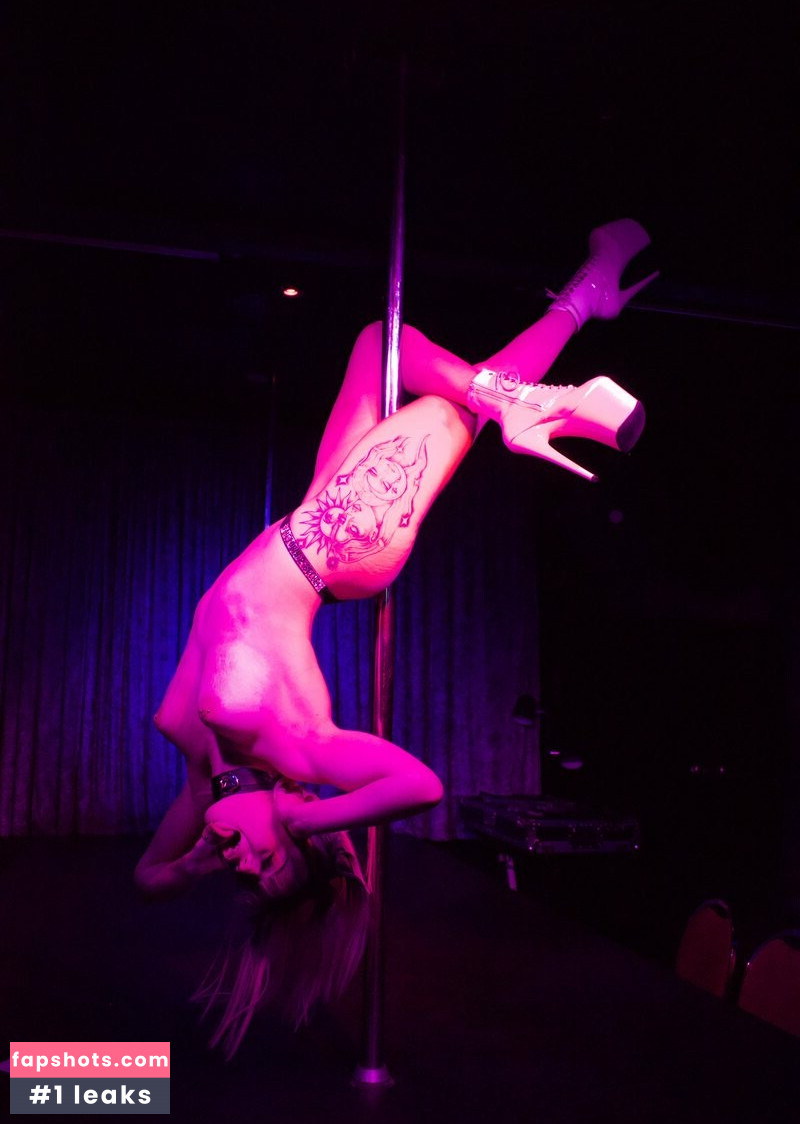 Tommi Terror gallery photo #17