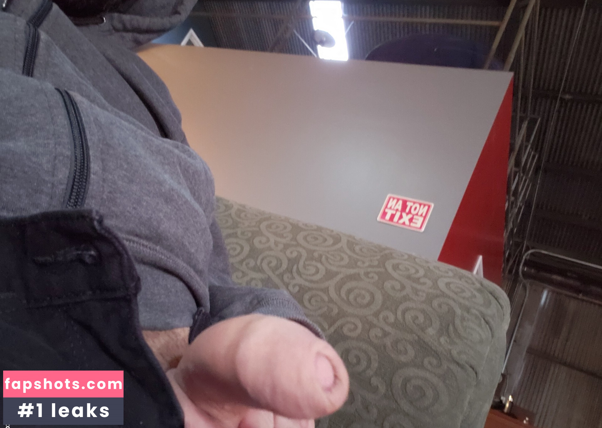 tommypistol nude babe gallery