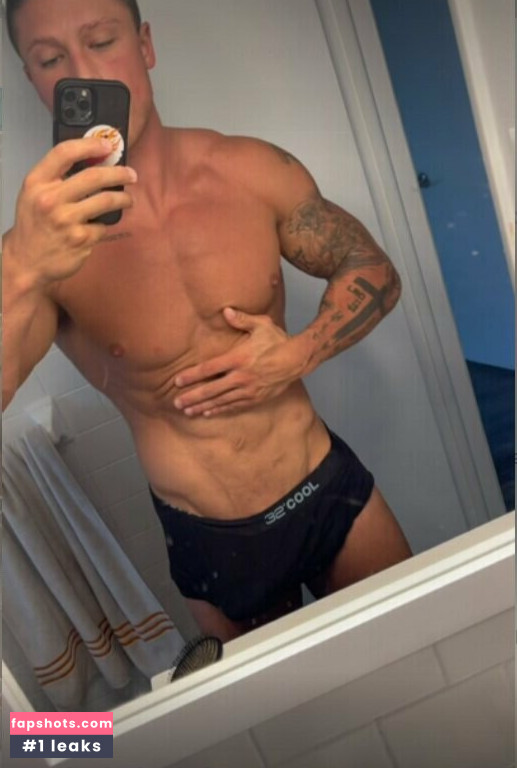 tomtheb0mb Nahé úniky fotek pouze od fanoušků #11 - Fapshots