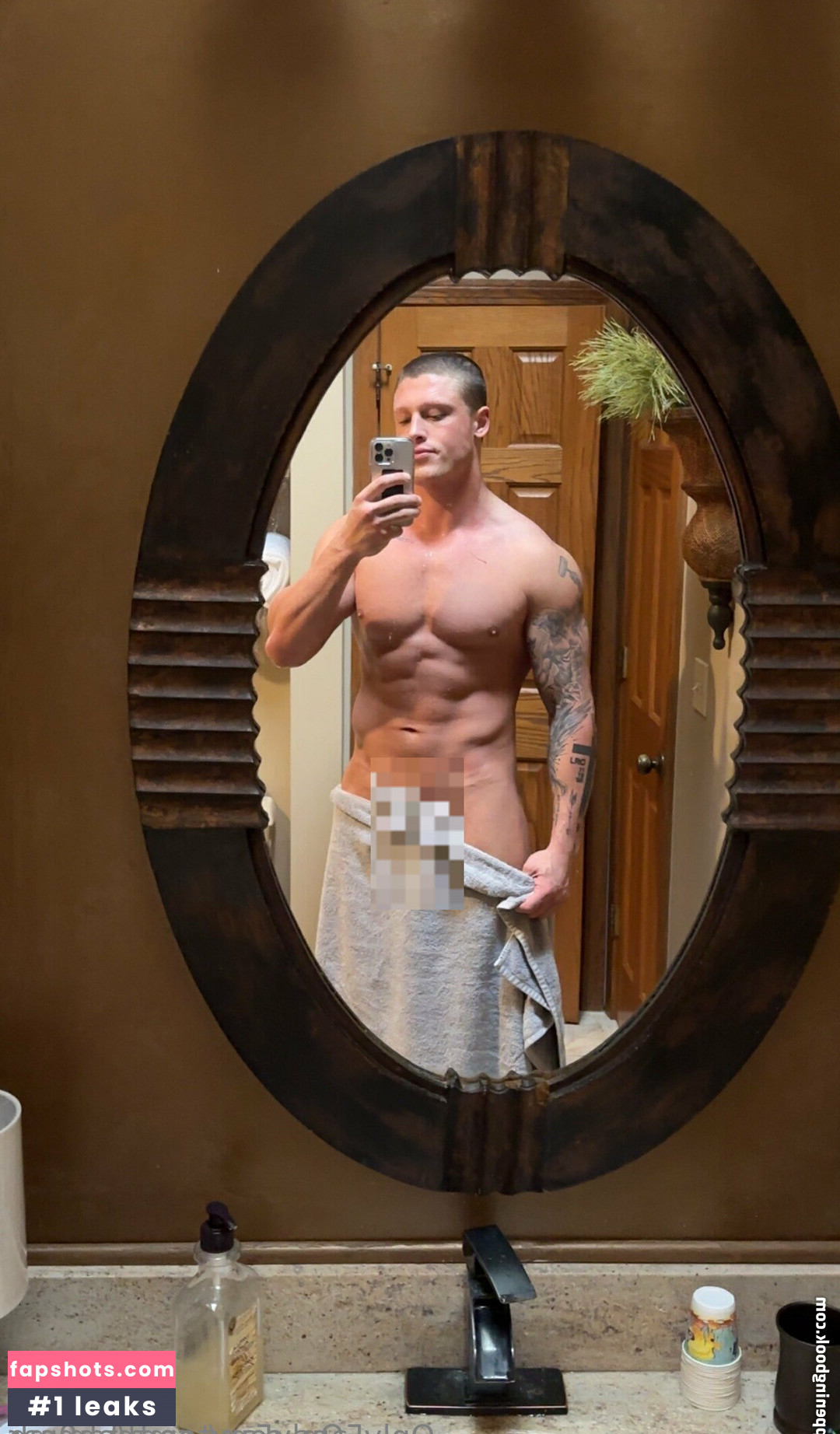 tomtheb0mb Nahé úniky fotek pouze od fanoušků #13 - Fapshots