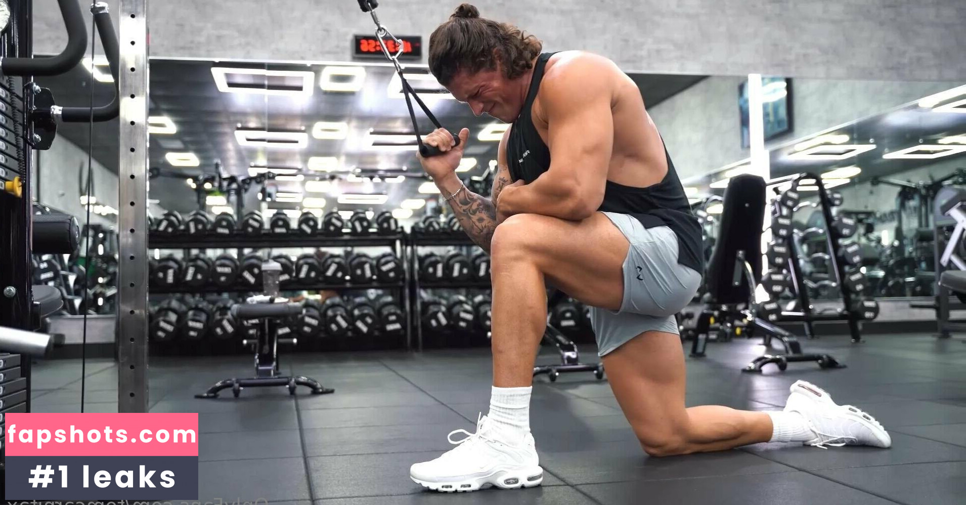 tomtheb0mb Nahé úniky fotek pouze od fanoušků #16 - Fapshots