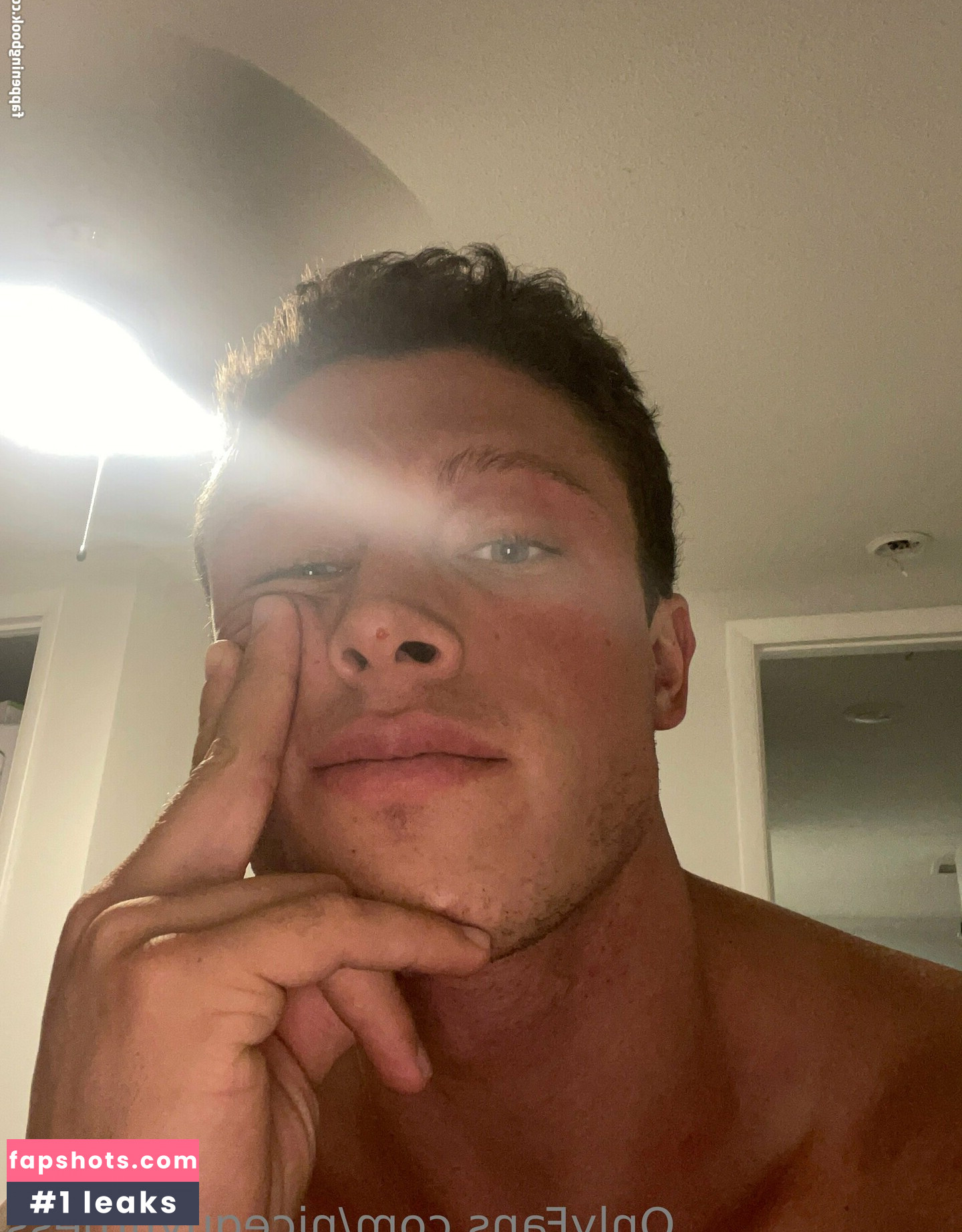 tomtheb0mb Nahé úniky fotek pouze od fanoušků #19 - Fapshots