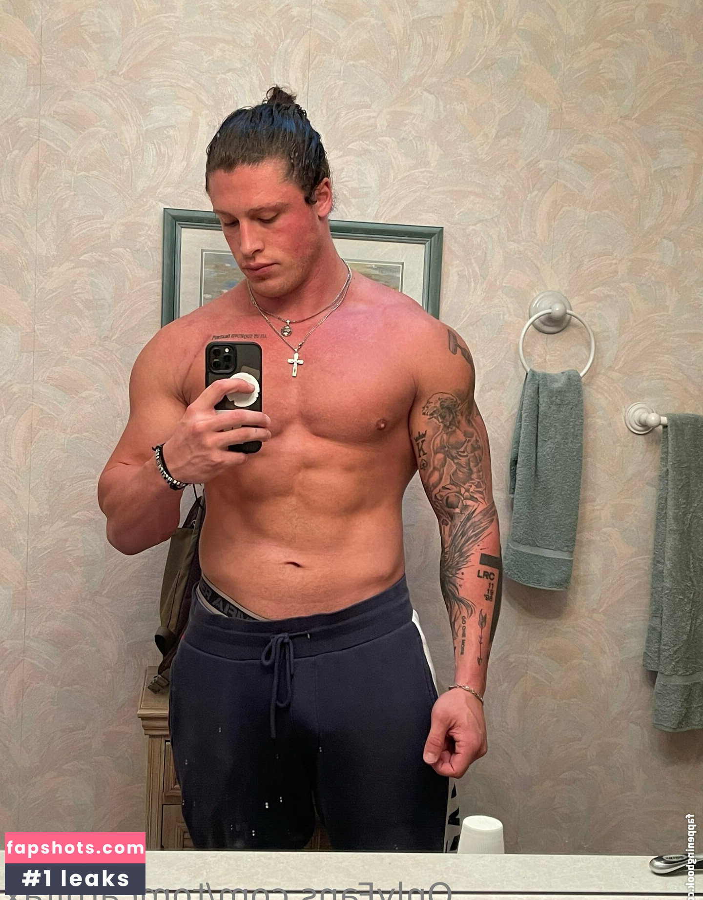 tomtheb0mb Nahé úniky fotek pouze od fanoušků #25 - Fapshots