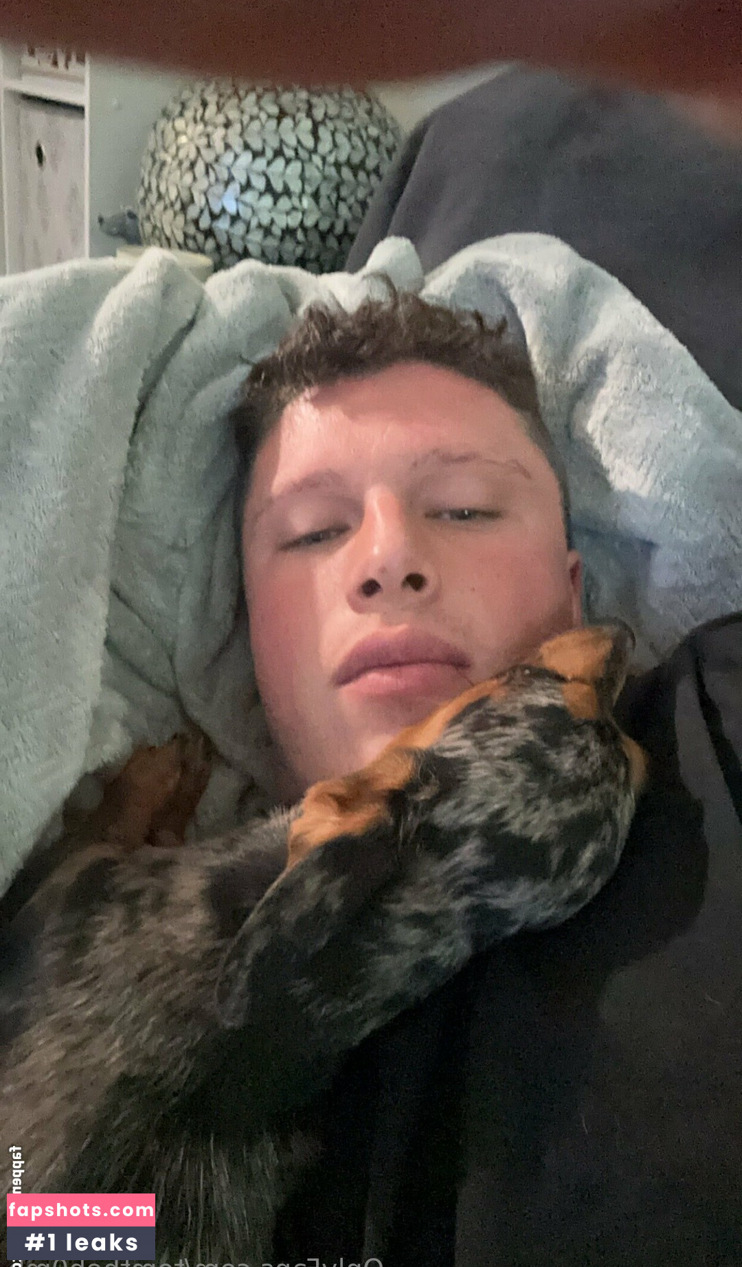 tomtheb0mb Nahé úniky fotek pouze od fanoušků #5 - Fapshots