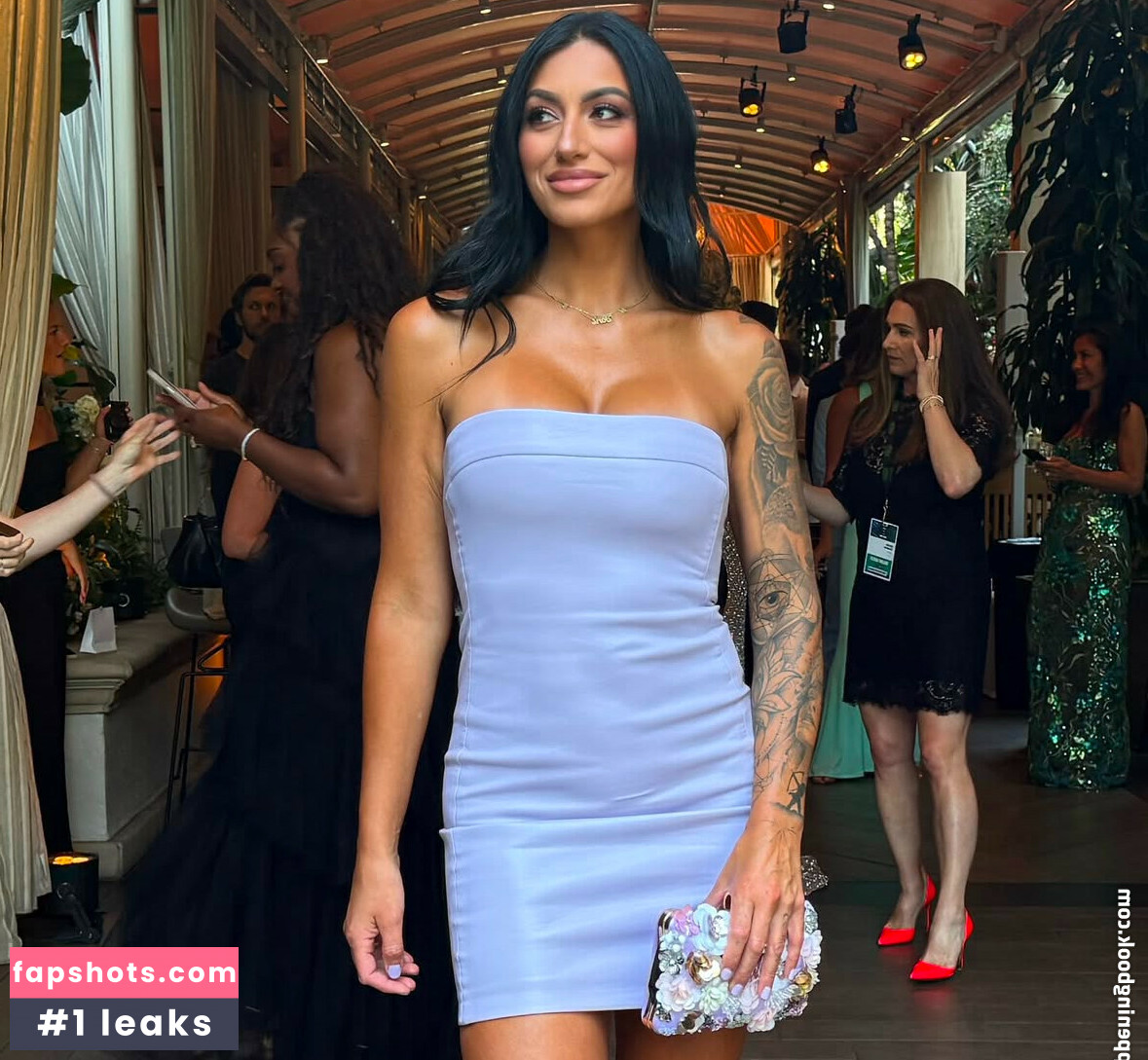 Toni Berenato gallery photo #13