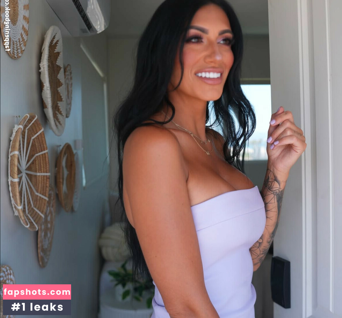 Toni Berenato gallery photo #17