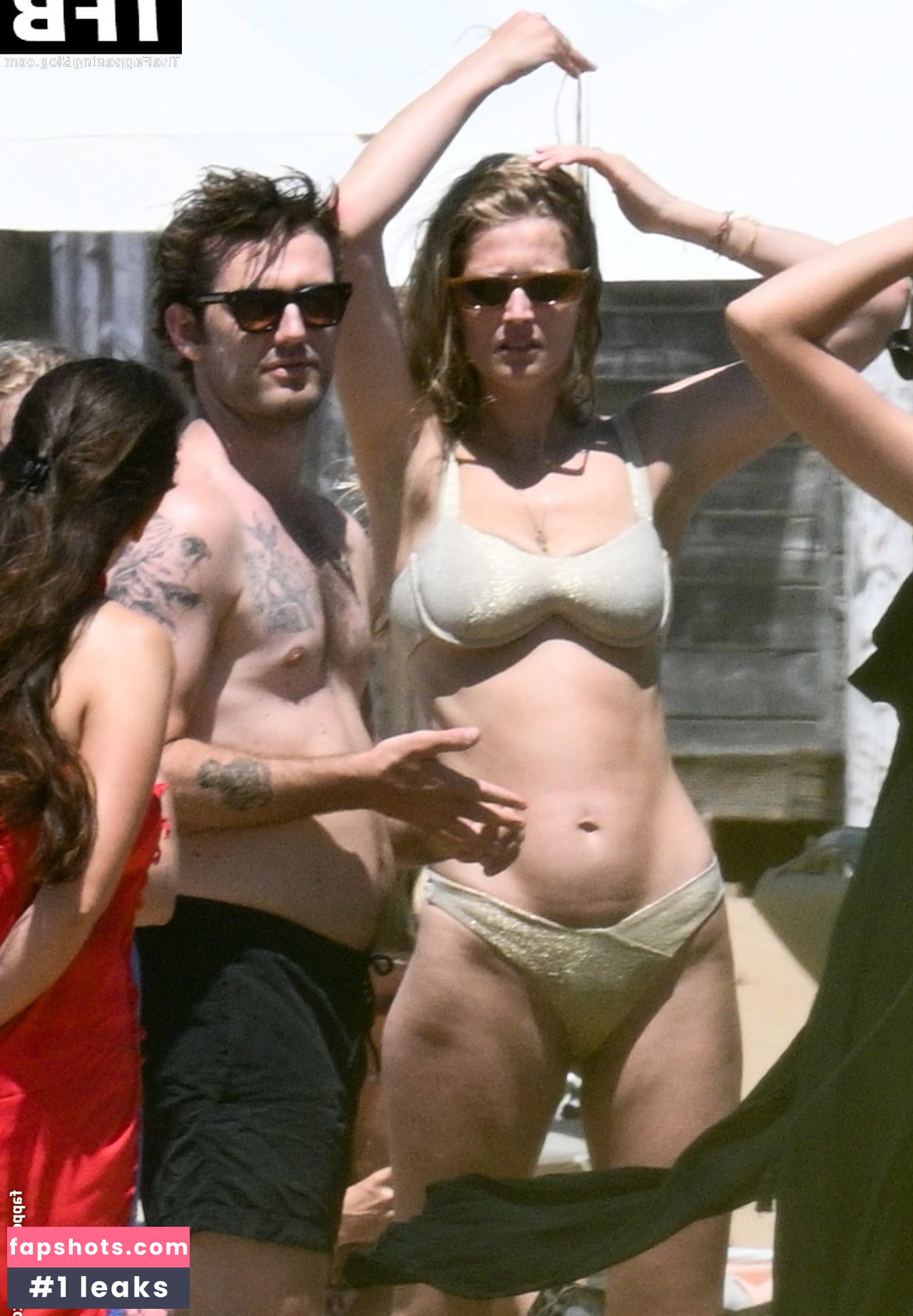 Toni Garrn Nude Leaks OnlyFans Photos #160 - LeakJerk