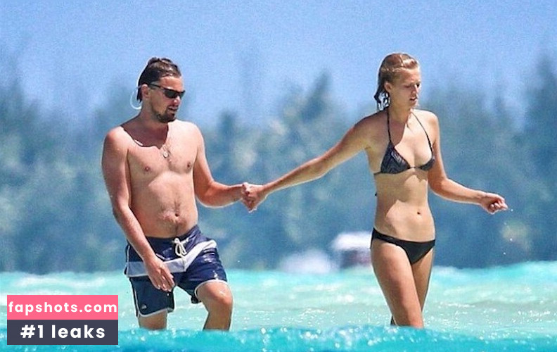 Toni Garrn gallery photo #52