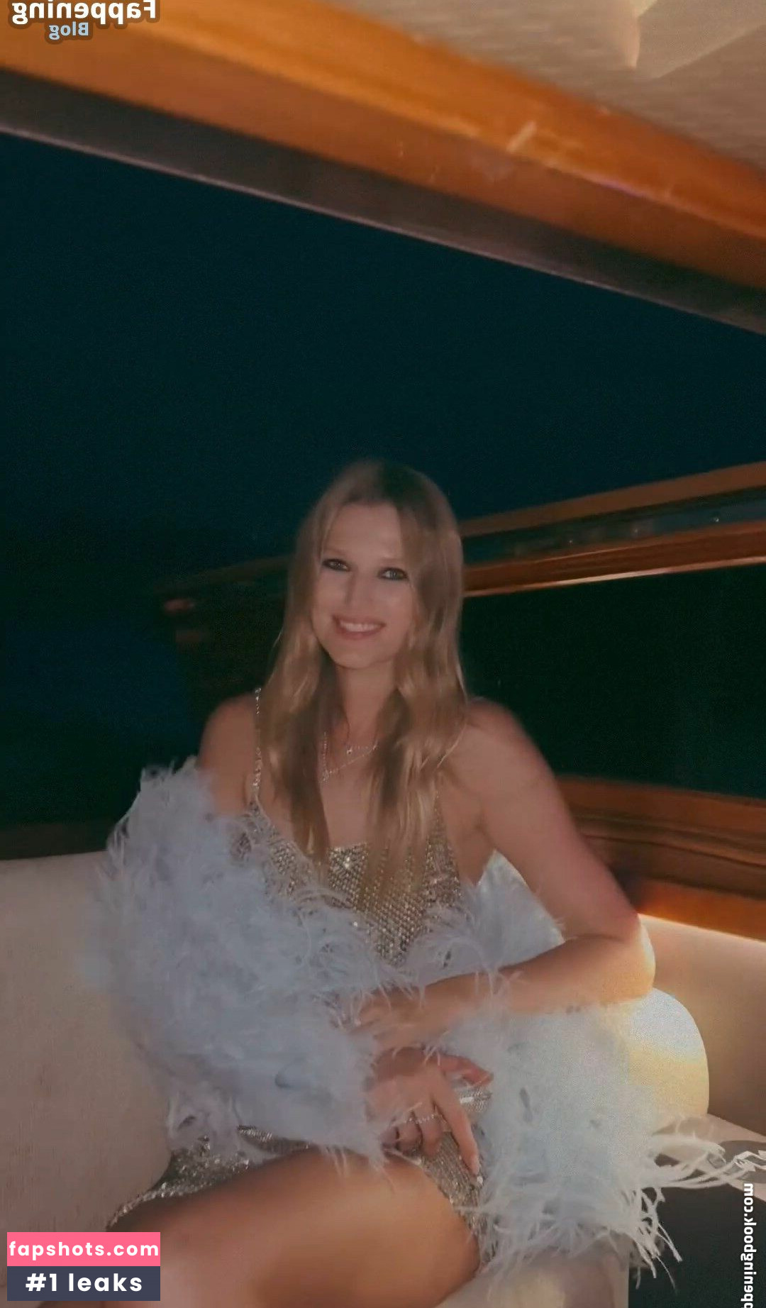 Toni Garrn gallery photo #61