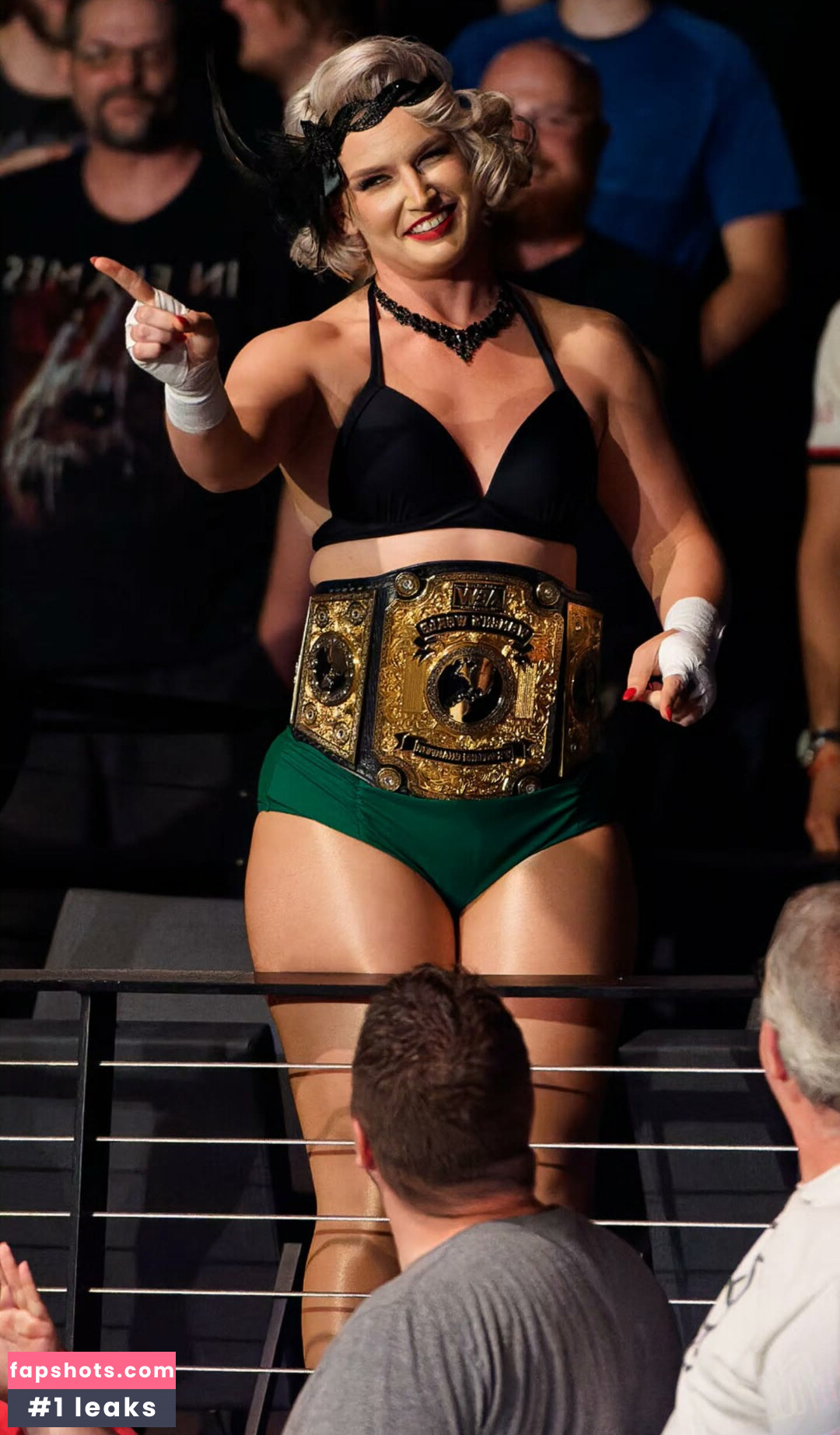 Toni Storm gallery photo #12