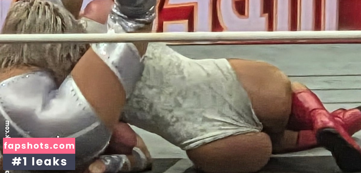 Toni Storm gallery photo #6