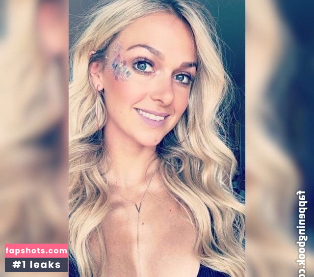 Tonia Couch gallery photo #42