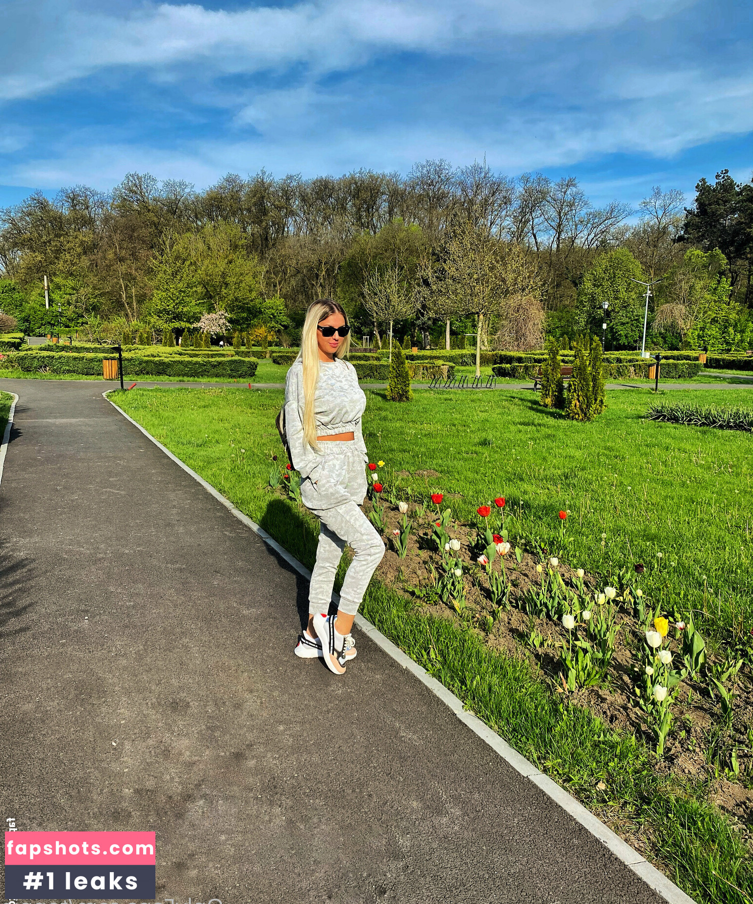 tonnia gallery photo #15