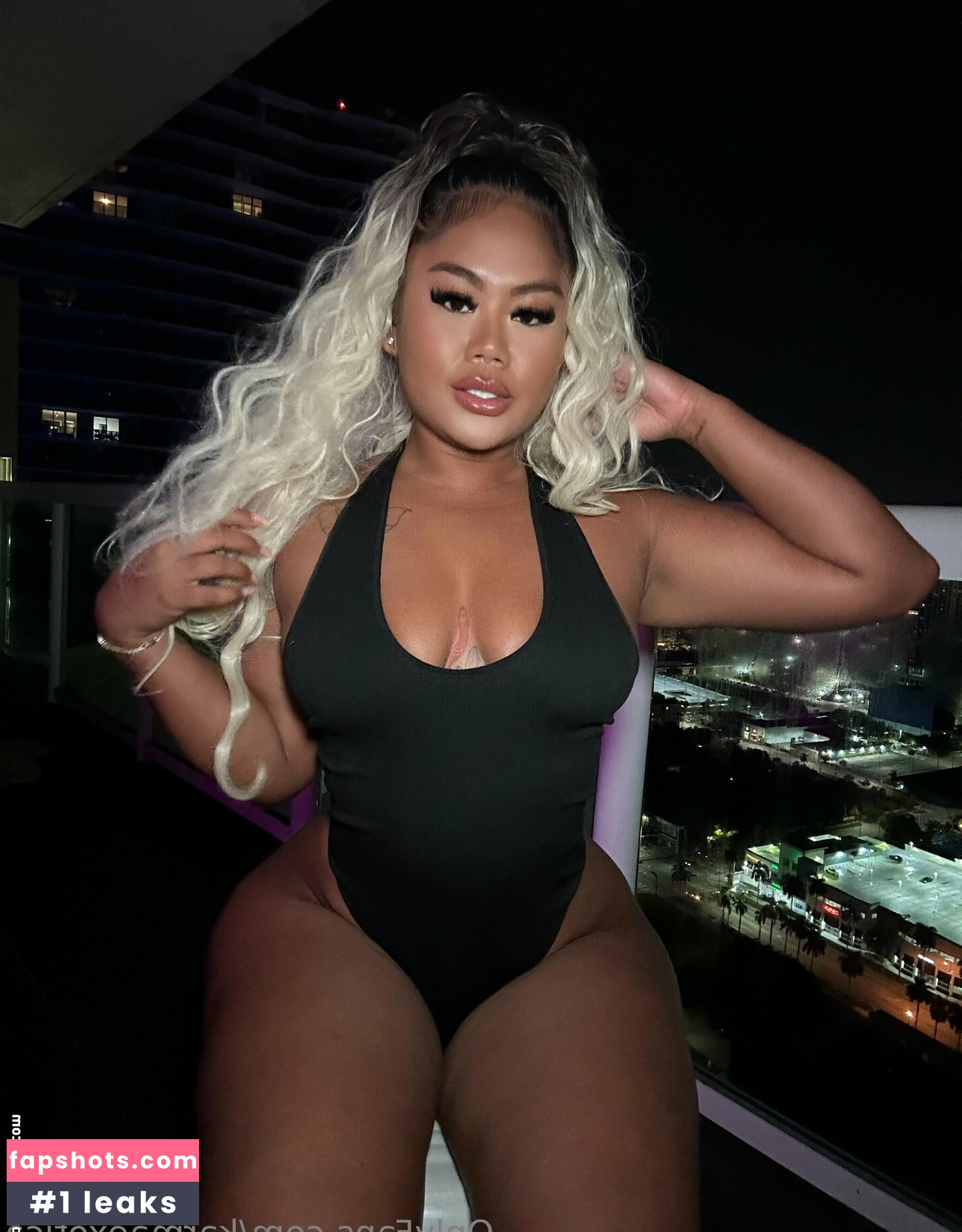 Tonti_Thampitak gallery photo #33