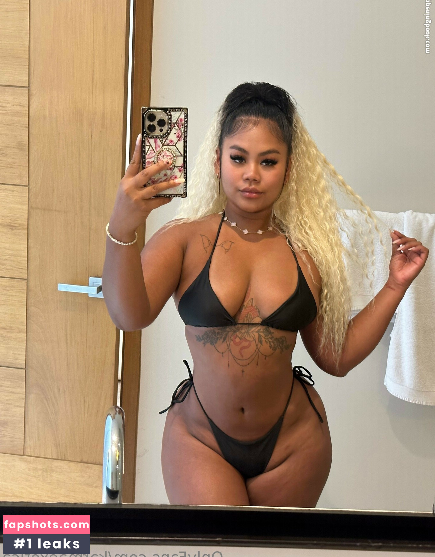 Tonti_Thampitak gallery photo #45