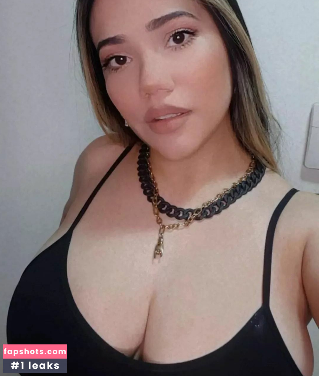 Toomuchtumbao gallery photo #29