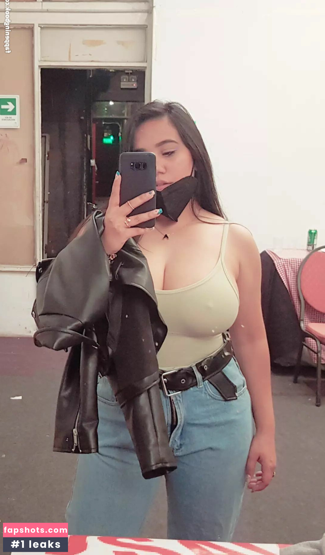 Toomuchtumbao gallery photo #42