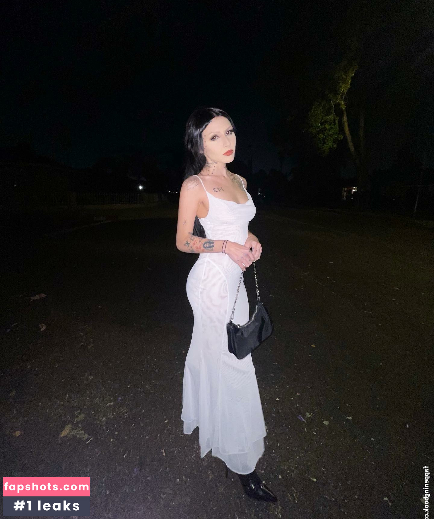 Toopoor gallery photo #8