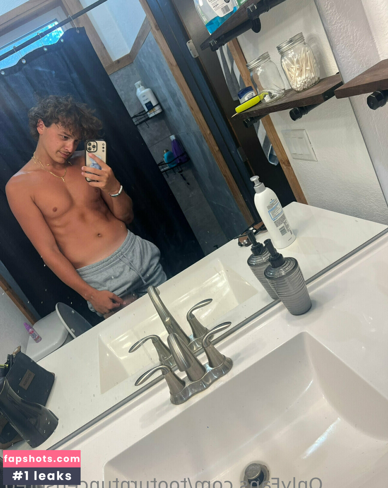 tooturntuncensored gallery photo #6