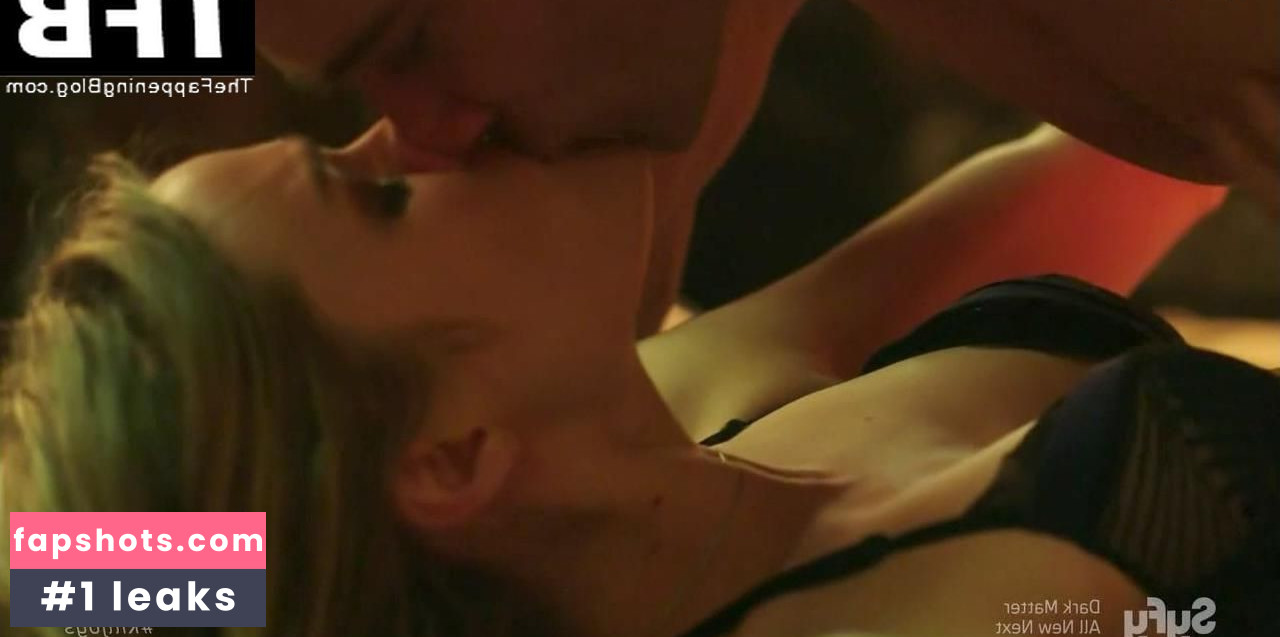 Tori Anderson gallery photo #19