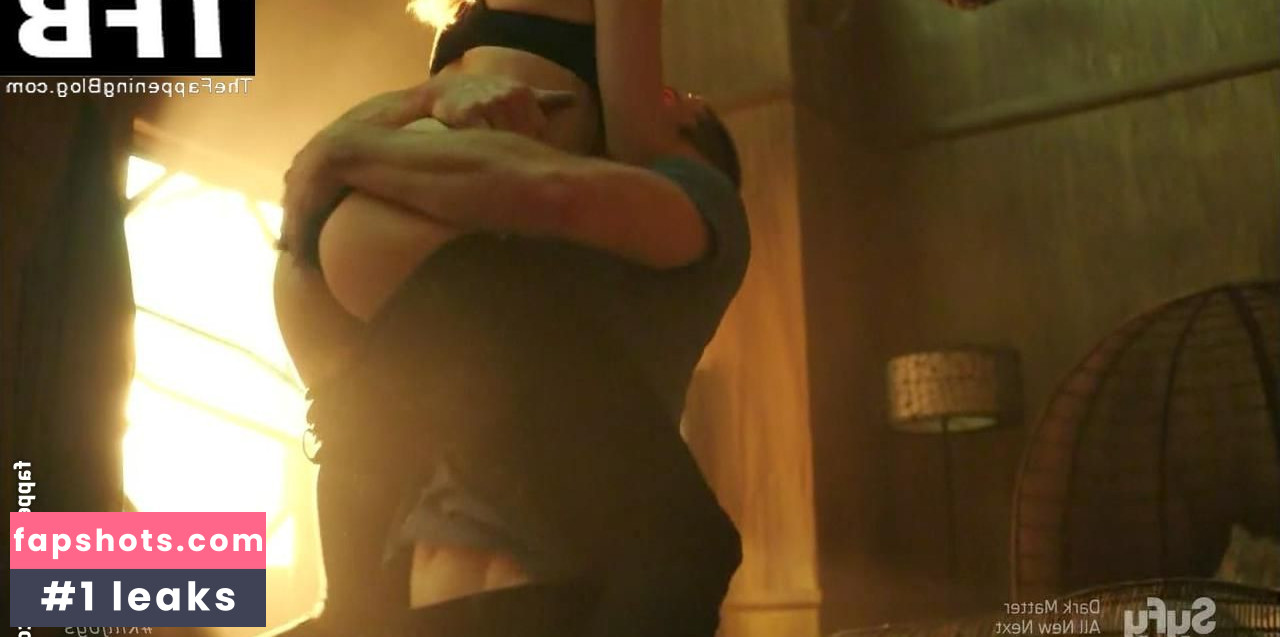 Tori Anderson gallery photo #20