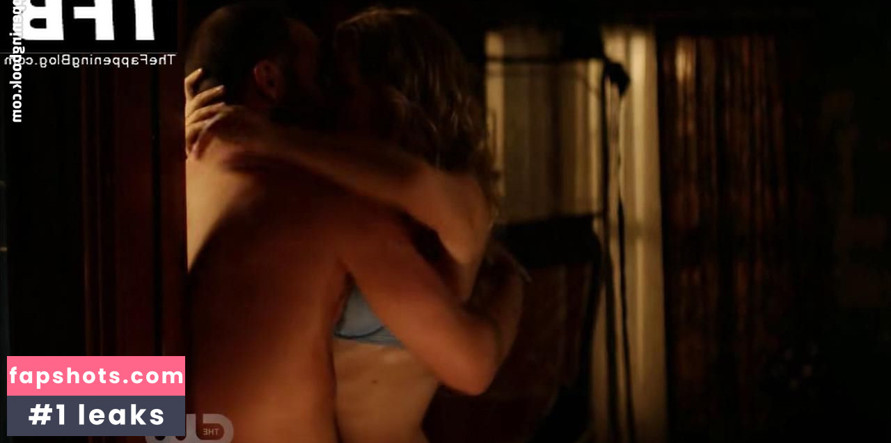 Tori Anderson gallery photo #28