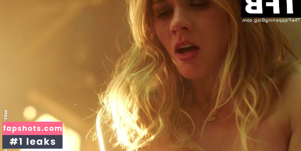 Tori Anderson gallery photo #36