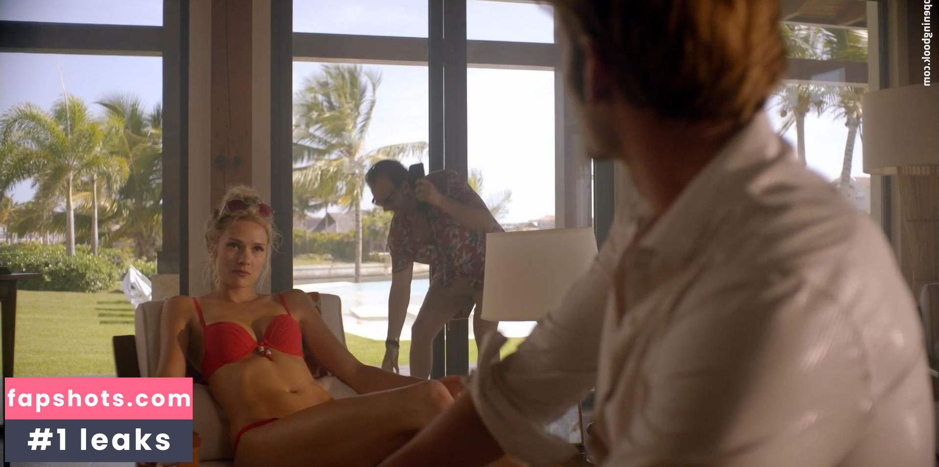 Tori Anderson gallery photo #88