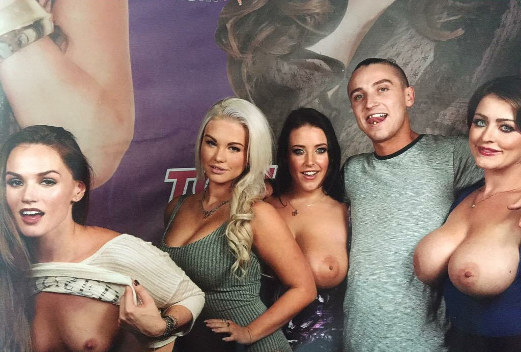 tori-black gallery photo #593