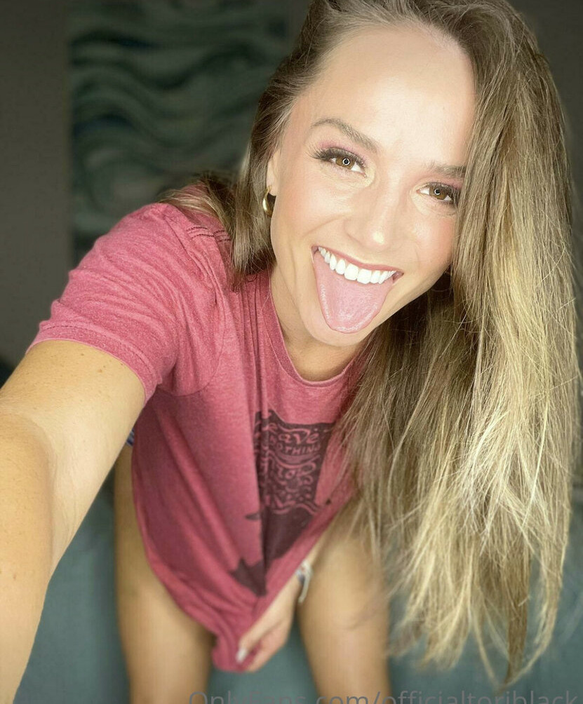 tori-black gallery photo #790