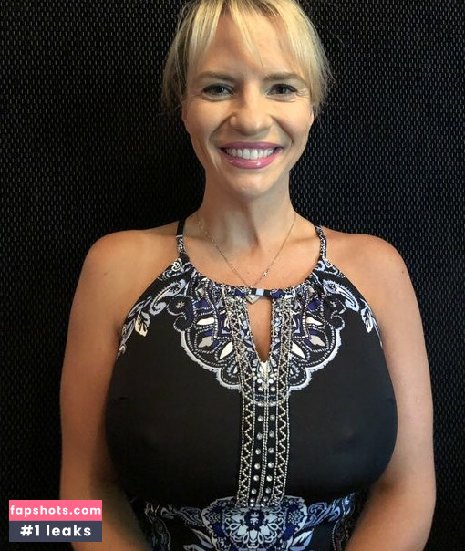 Tori Hendricz gallery photo #34