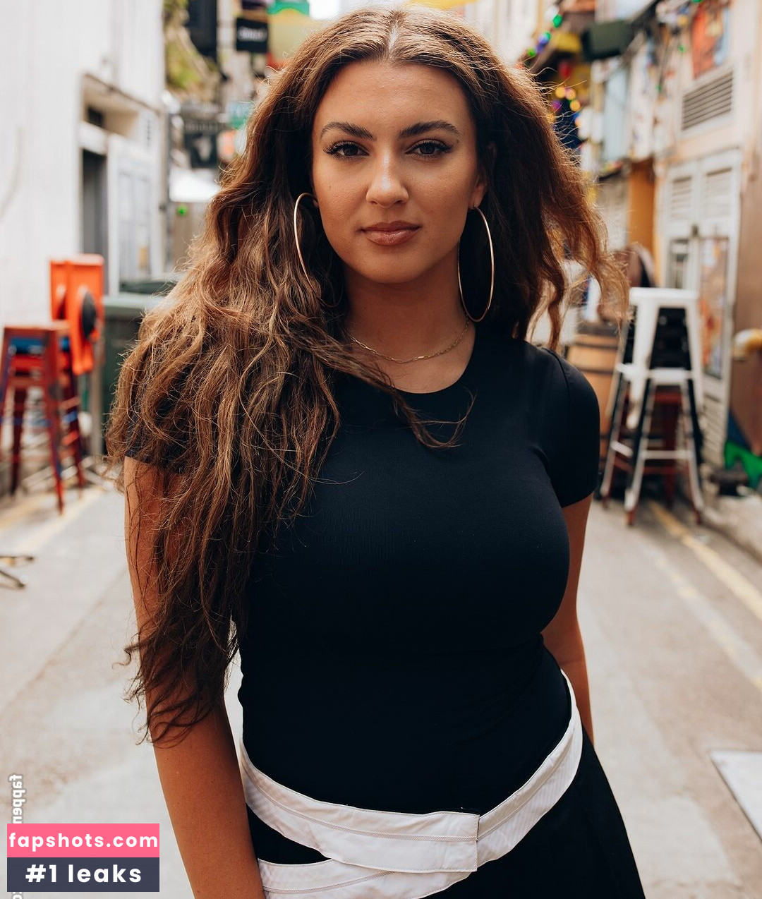 Tori Kelly gallery photo #32