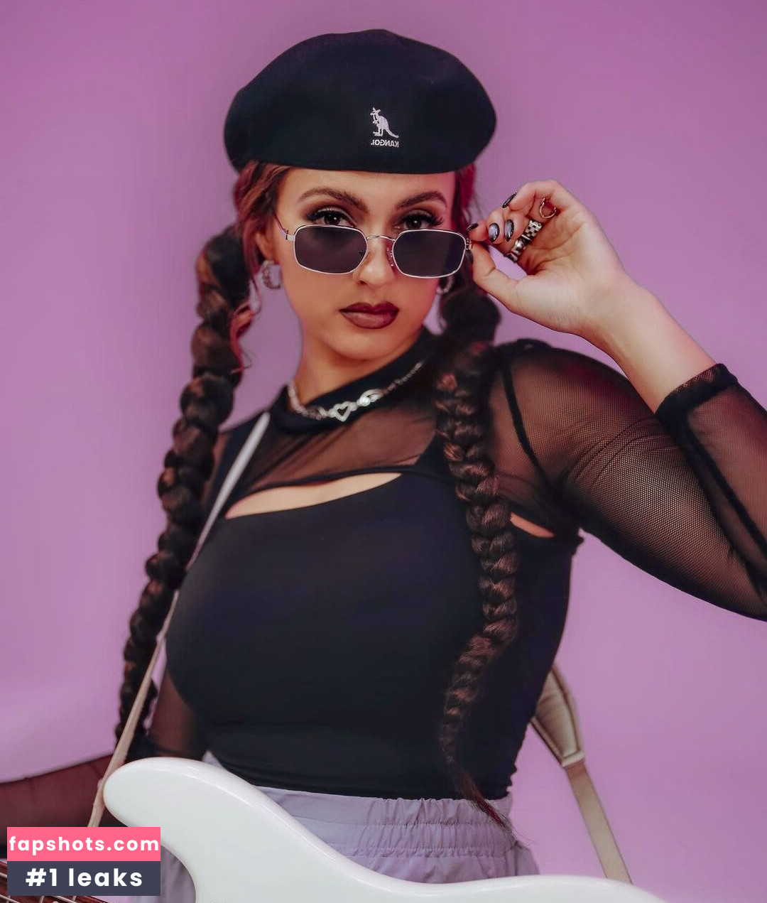 Tori Kelly gallery photo #35