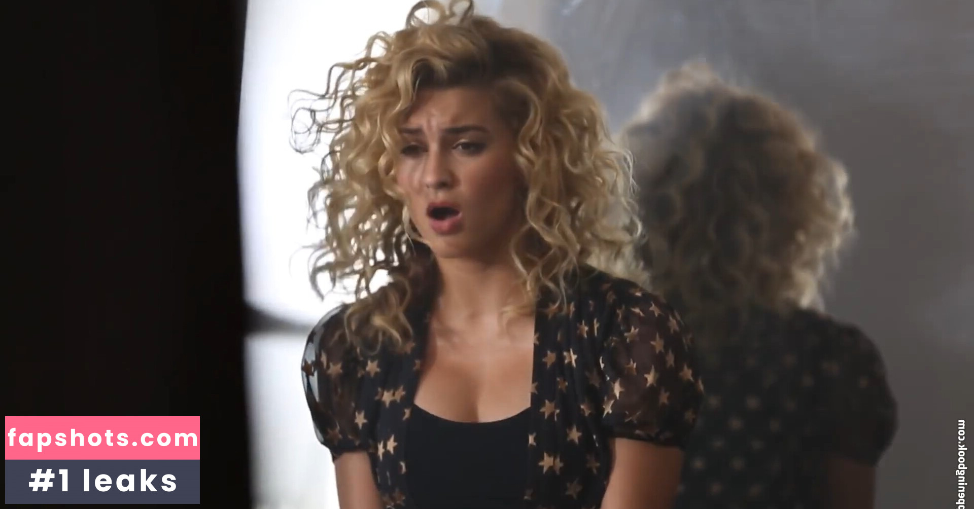 Tori Kelly gallery photo #47