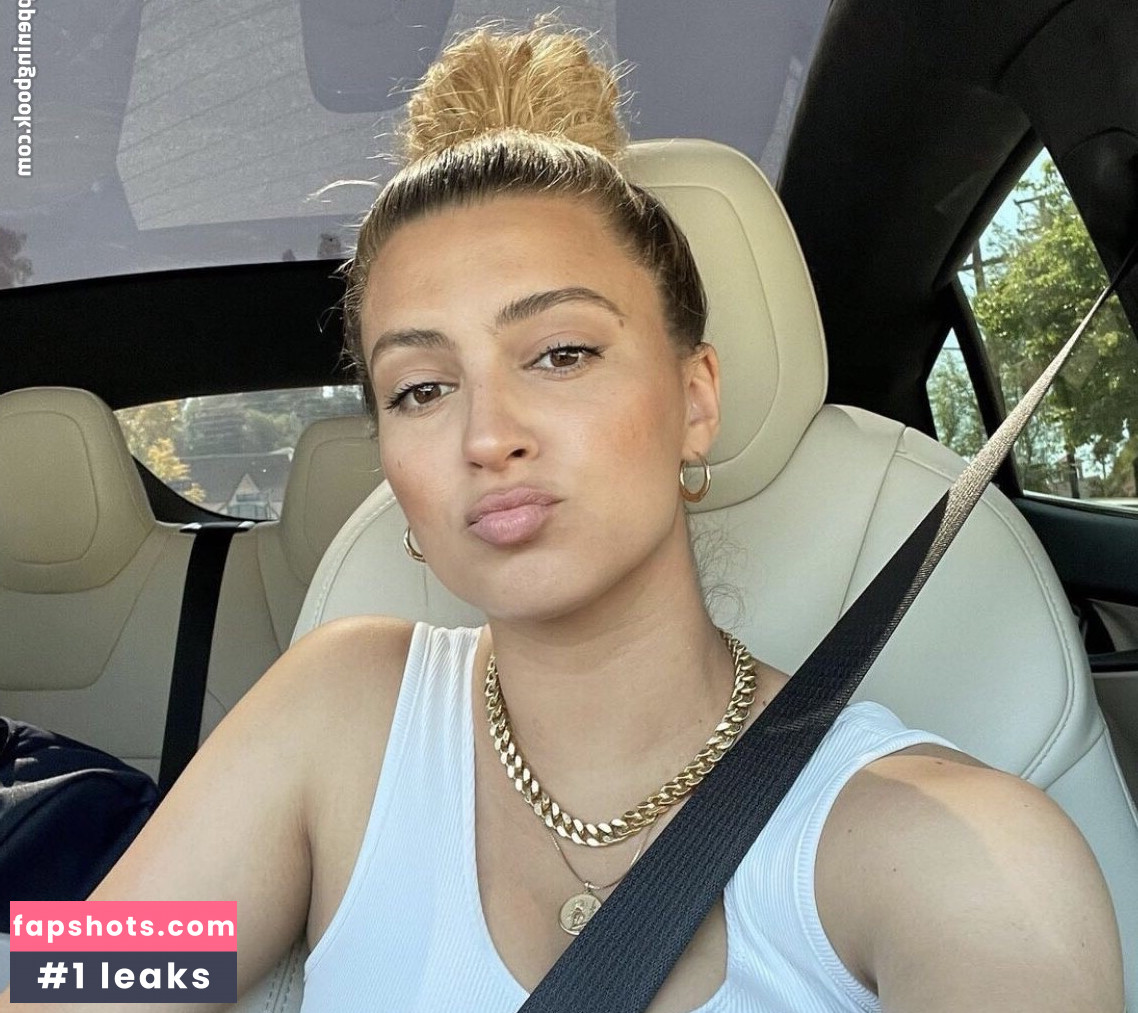 Tori Kelly gallery photo #60