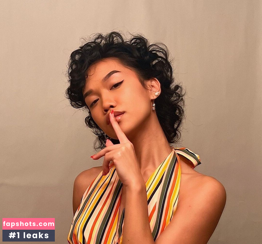 Tori Pareno gallery photo #24