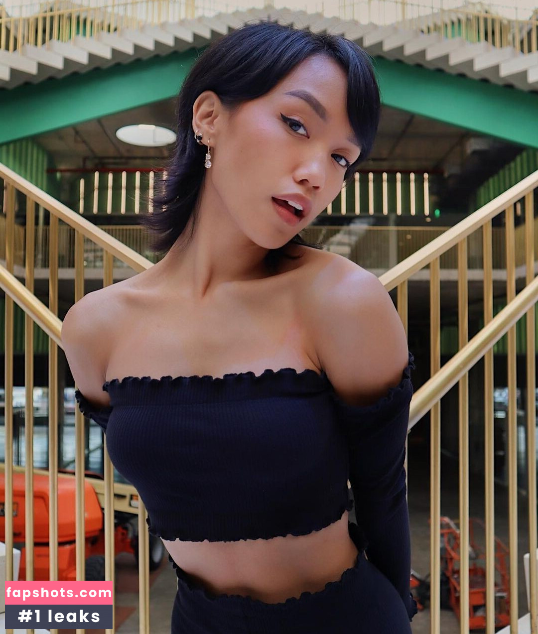 Tori Pareno gallery photo #8