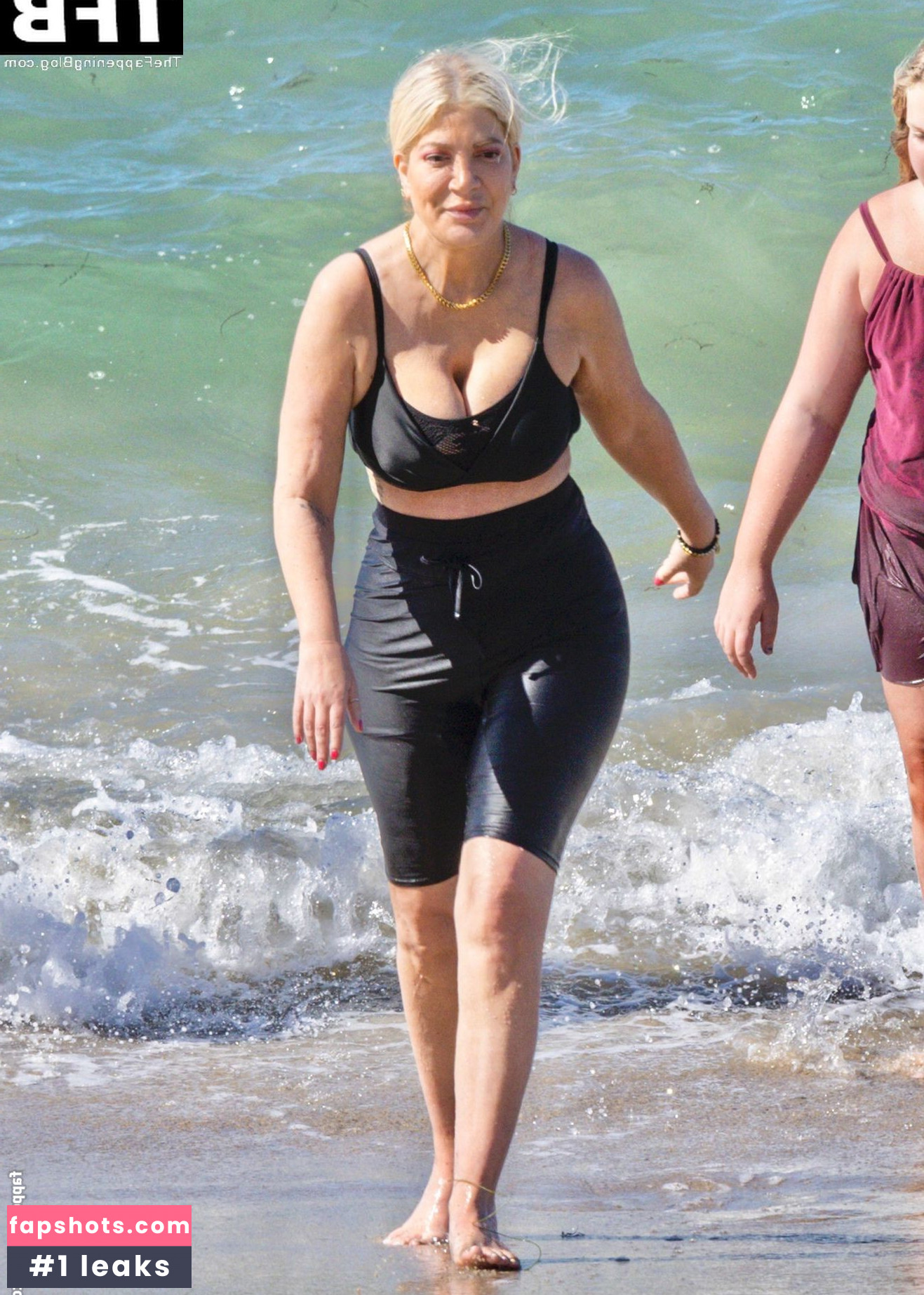 Tori Spelling Nude Leaks OnlyFans Photos #51 - LeakJerk