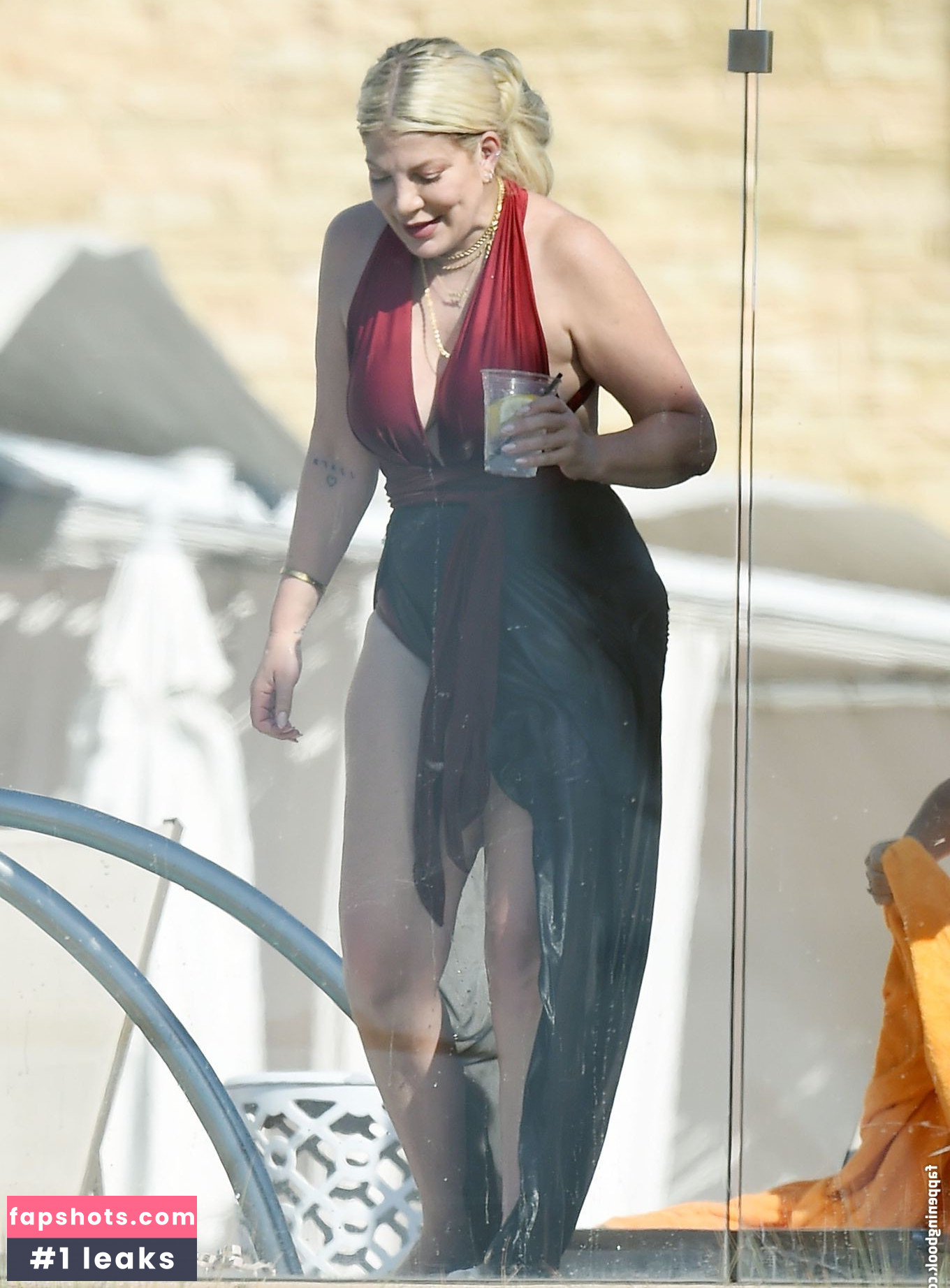 Tori Spelling Nude Leaks OnlyFans Photos #75 - LeakJerk