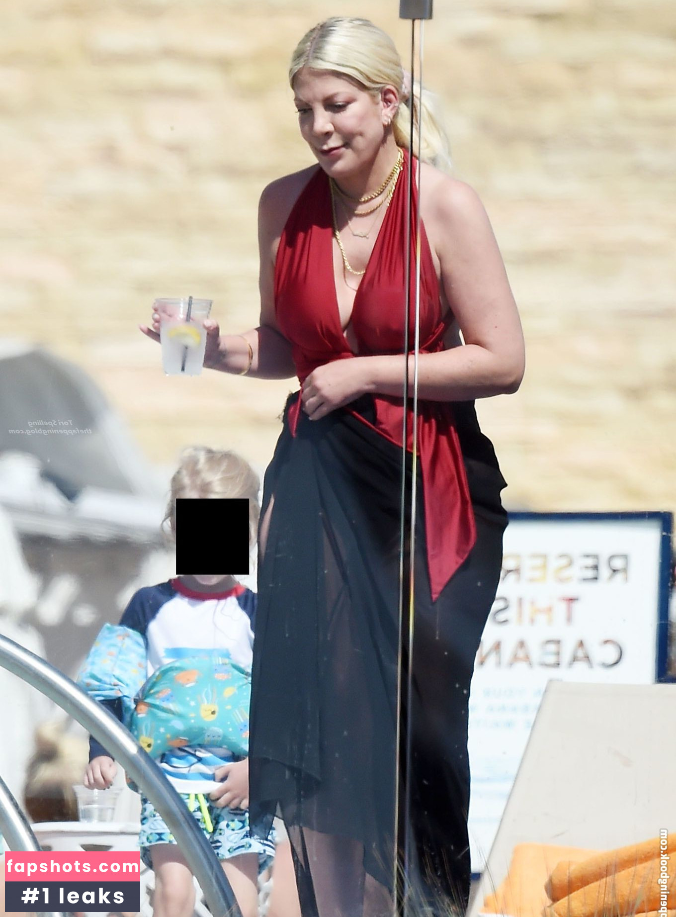 Tori Spelling Nude Leaks OnlyFans Photos #76 - LeakJerk