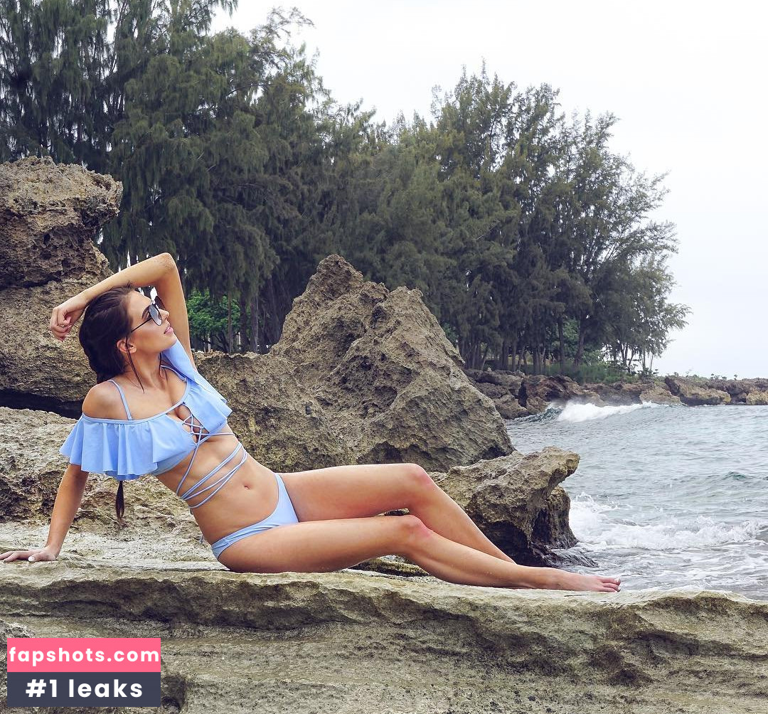 Toria Serviss gallery photo #36