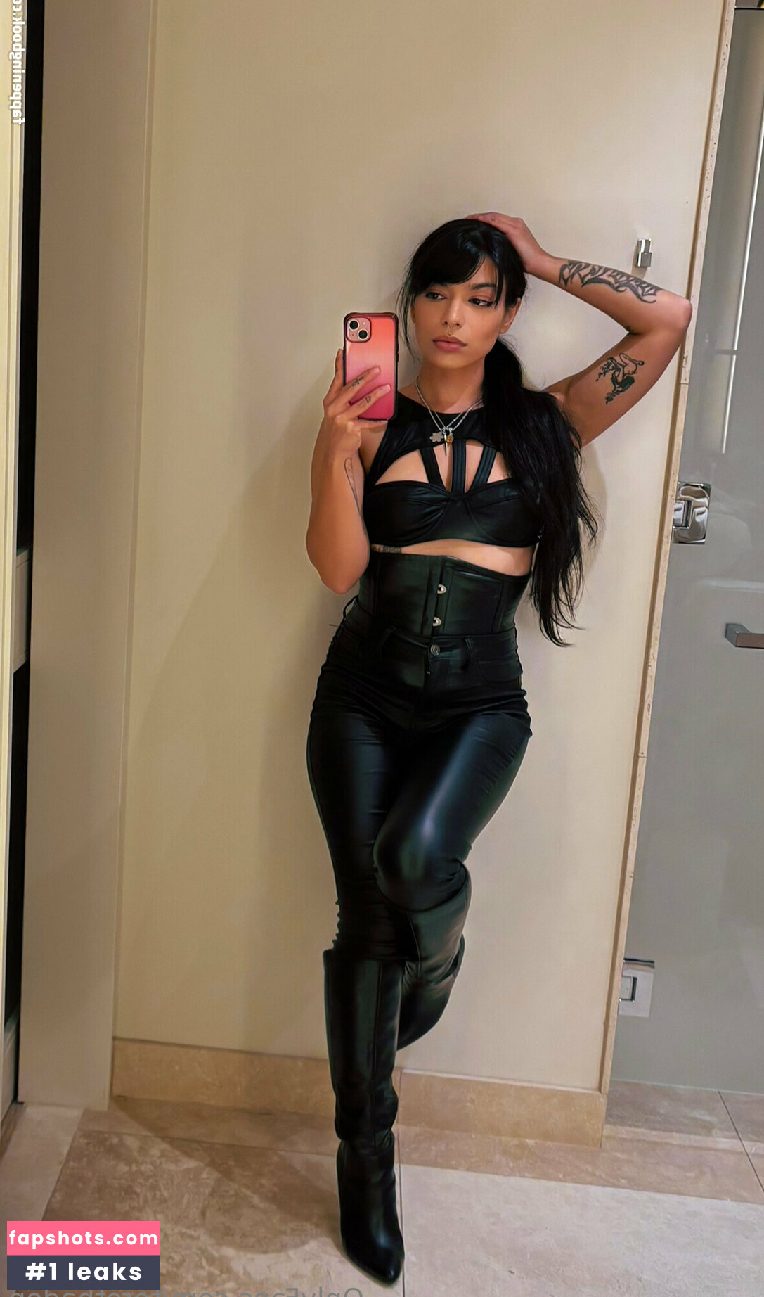 torothadon gallery photo #17