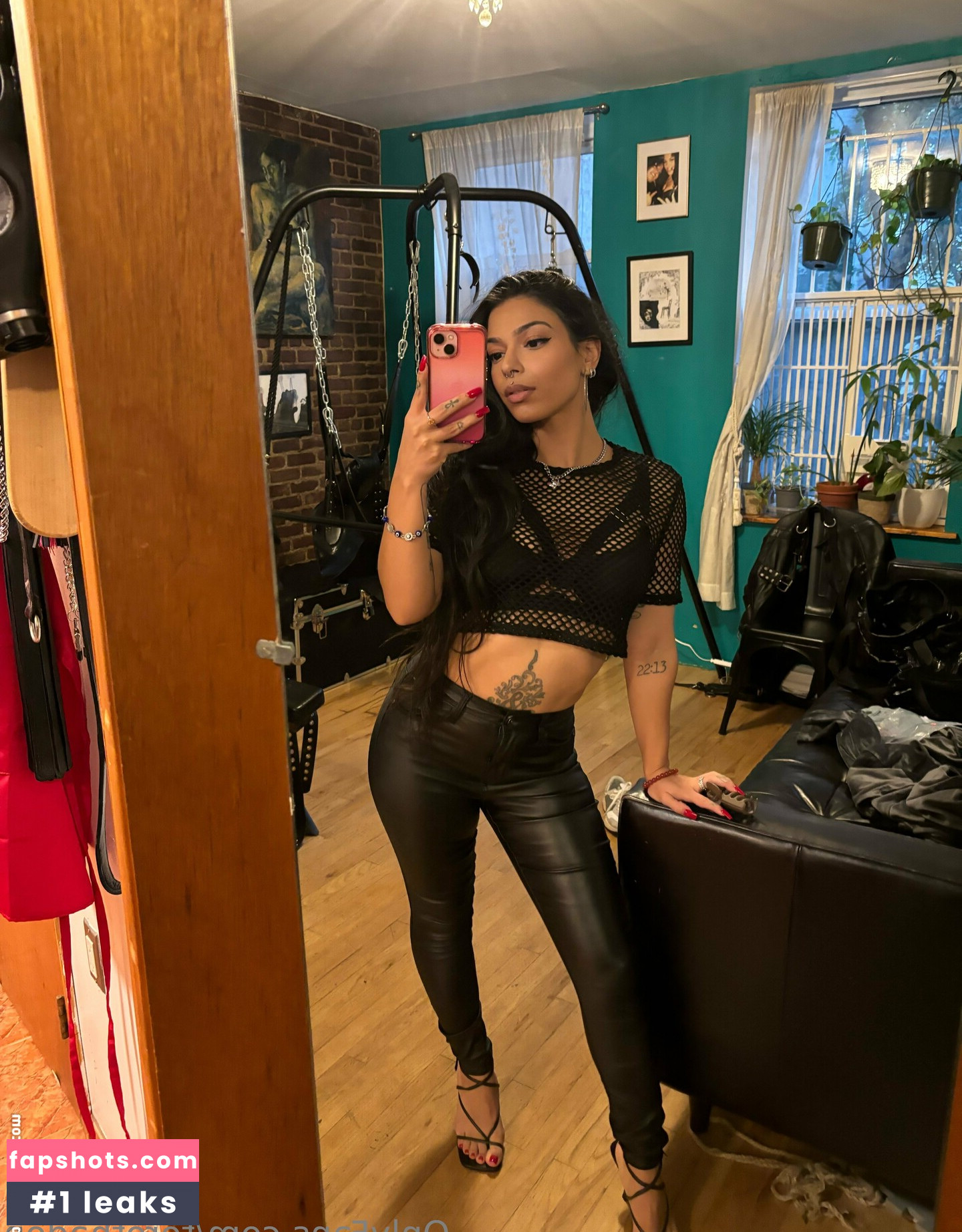 torothadon gallery photo #38