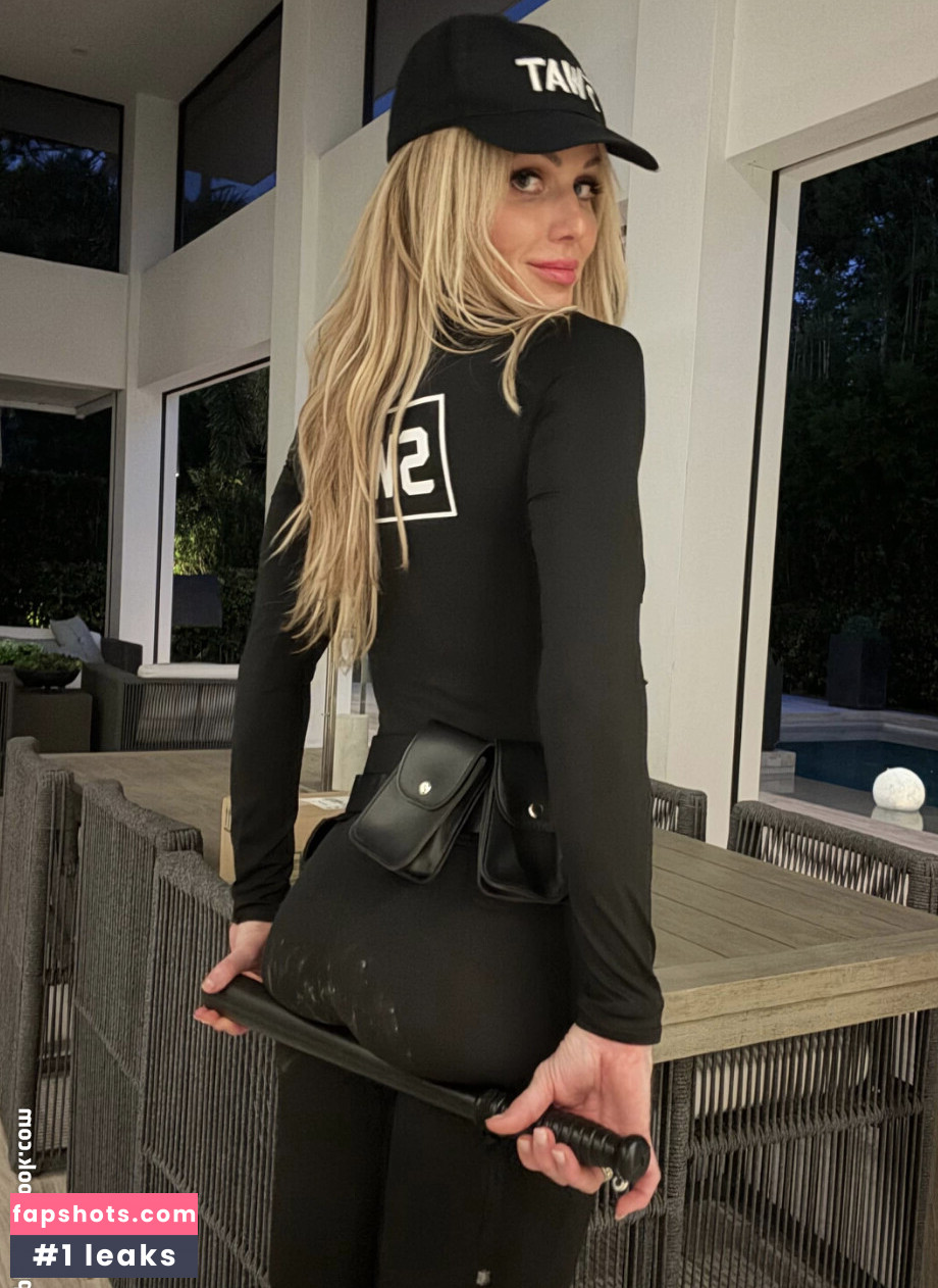 Torrie Wilson gallery photo #14