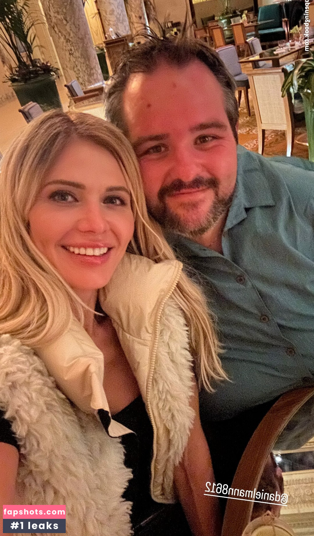 Torrie Wilson gallery photo #143