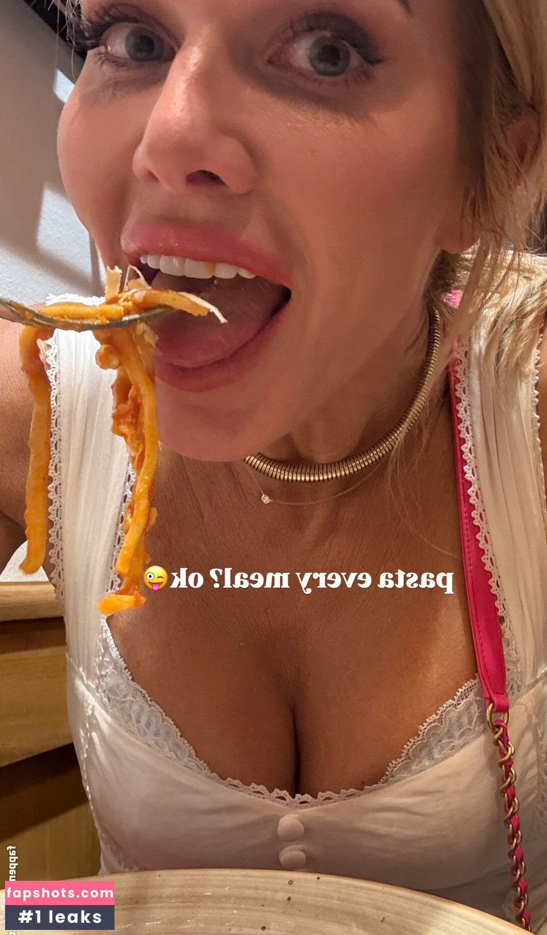 Torrie Wilson gallery photo #42