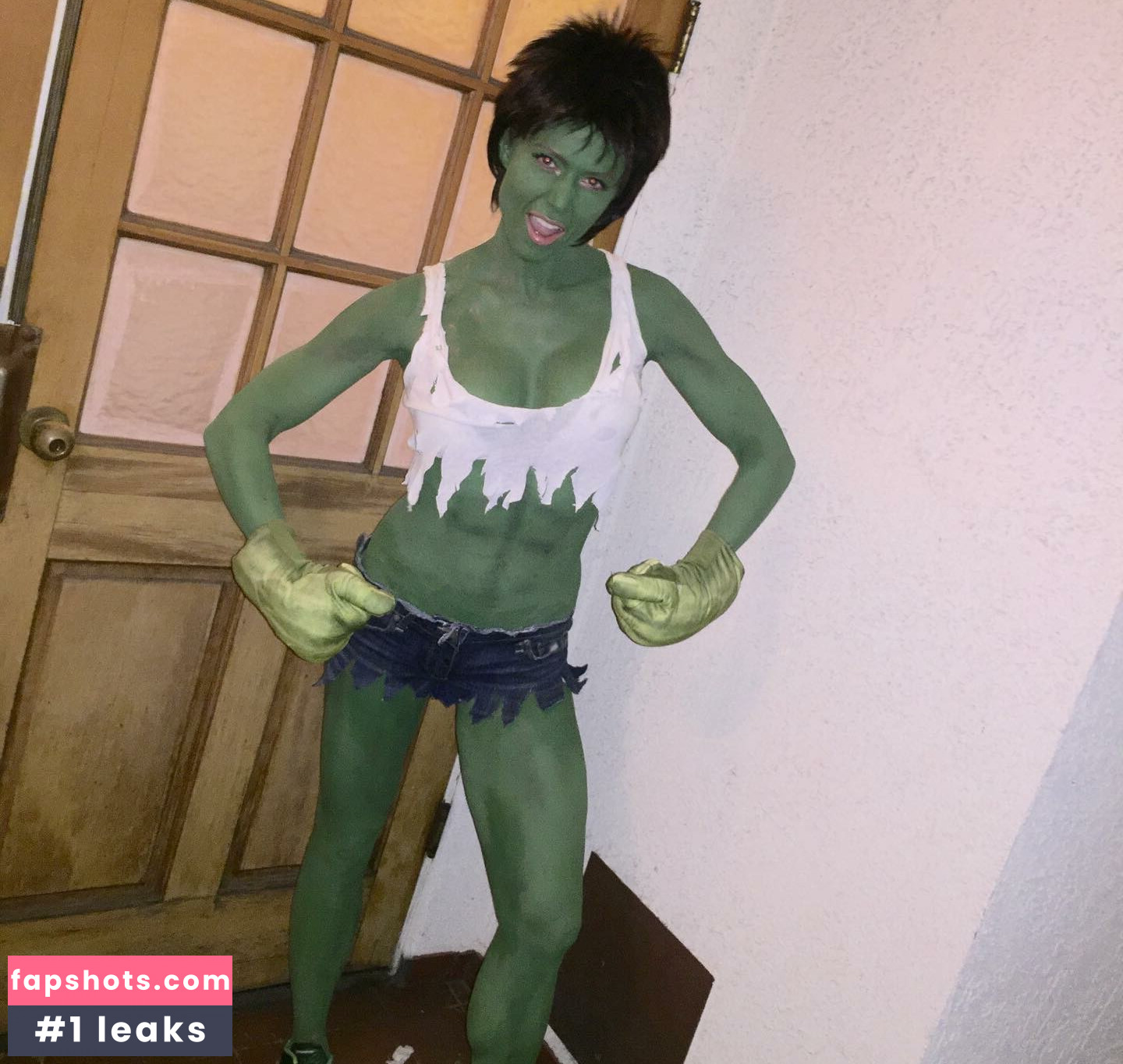 Torrie Wilson gallery photo #96